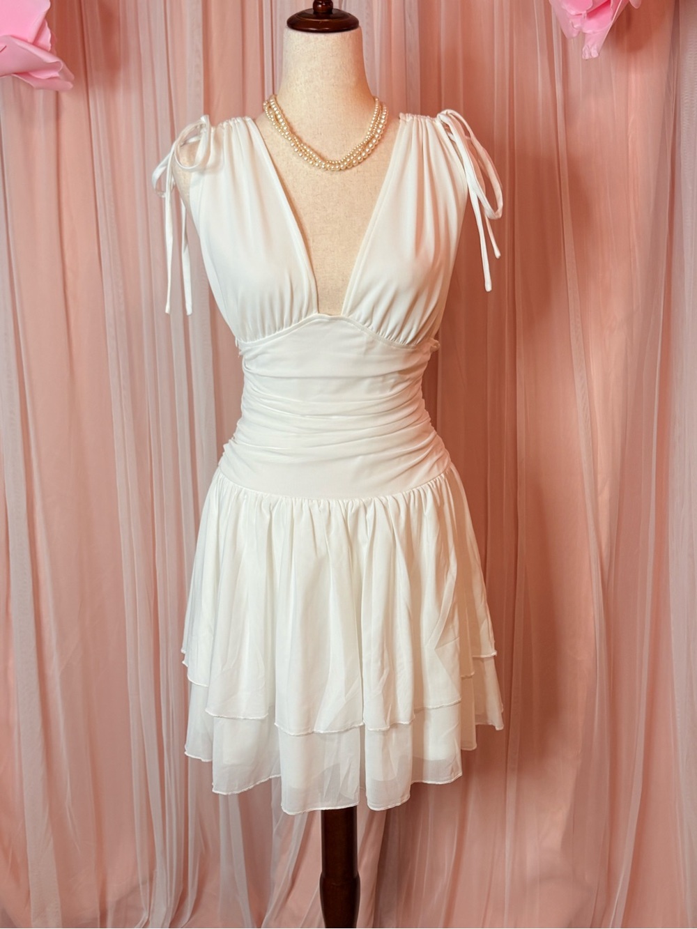 NWT Lulus White Deep V Ruched Waist Tie Shoulder Mini Dress L